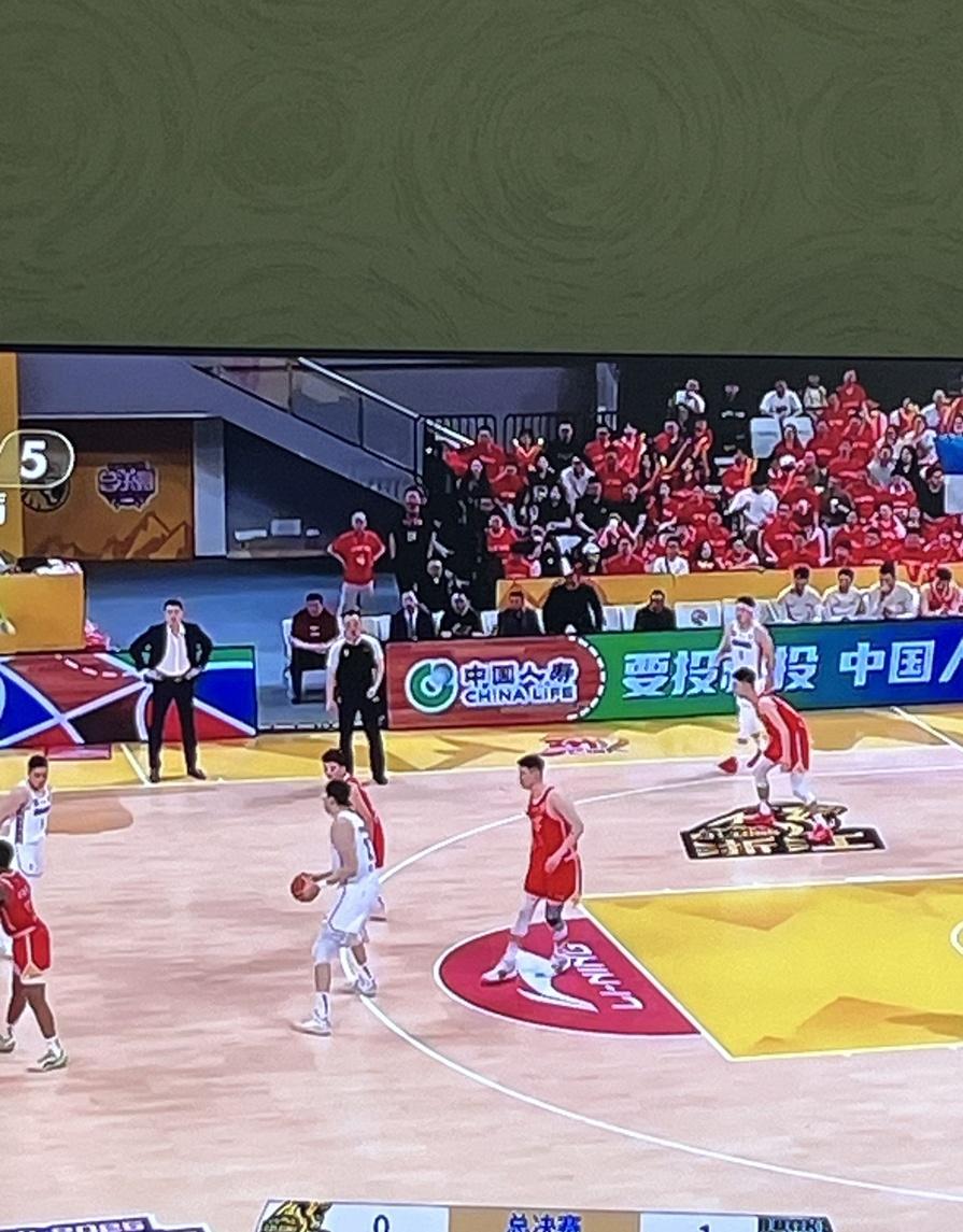 关于训练课后突围战来临，广东宏远围绕意大利杯造点机会，赛场秩序良好，临场指挥获称赞的信息
