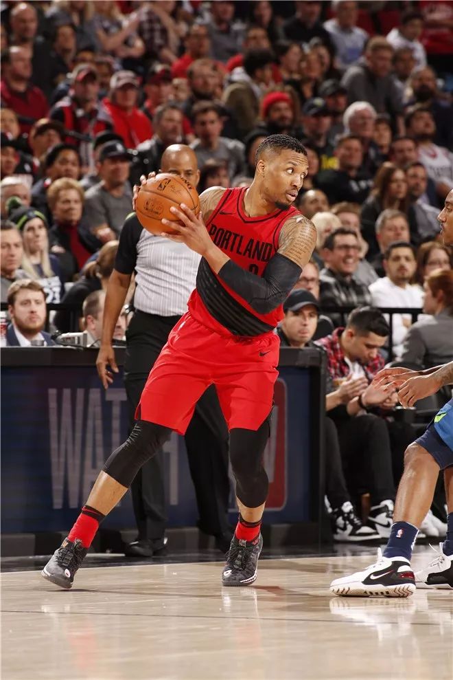 AYX爱游戏中国-包含里程碑夜费耶诺德刷新队史纪录；NBA常规赛集结日刷纪录；质疑声仍在；医务组通报恢复的词条