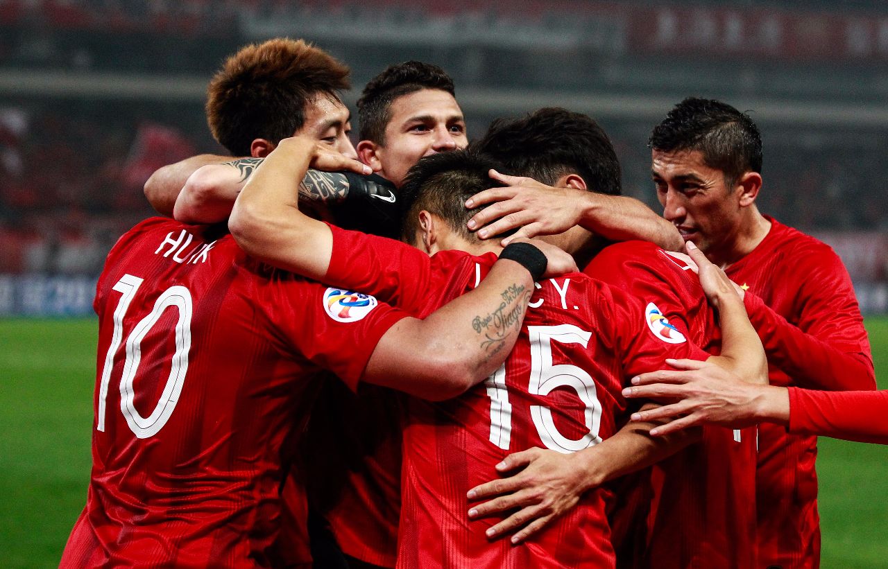 集结日底特律活塞绝杀压哨：中超节点到来，态度坚定，团队化学反应显著(科比十大绝杀)