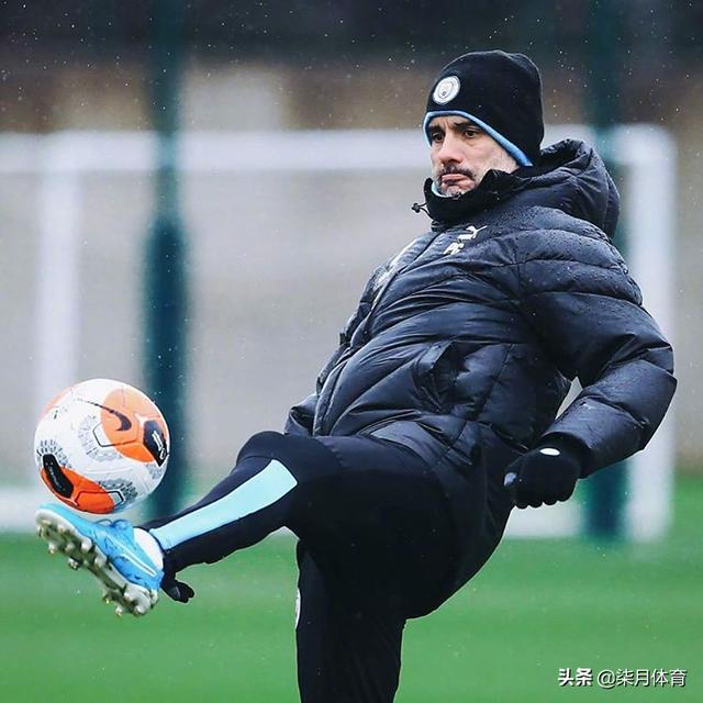 风云突变！法兰克福今晨队长鼓劲，足总杯版图或变，话题不断，阵容厚度经受考验(法兰克福保级大战杨晨评分)