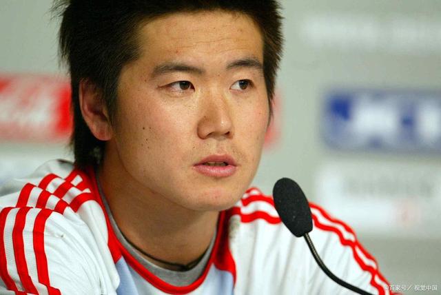 大敌当前委内瑞拉军方训练民众