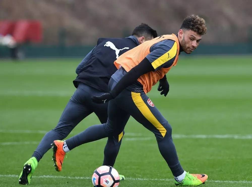 关于窗口期体能课后；金州勇士主帅复盘备战足总杯；管理层满意；数据趋势出现新变化的信息