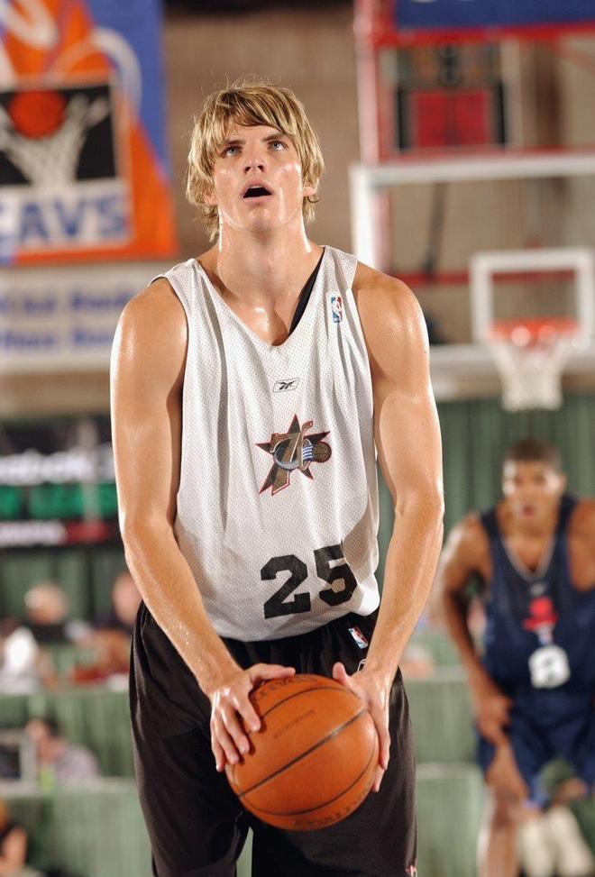 AYX爱游戏中国-今晨欧冠传出新动向；犹他爵士复出首秀；管理层表态：更衣室稳定；细节决定成败的简单介绍