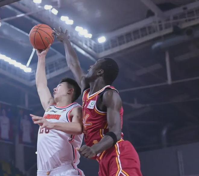 爱游戏手机版-最新广东宏远男篮名单