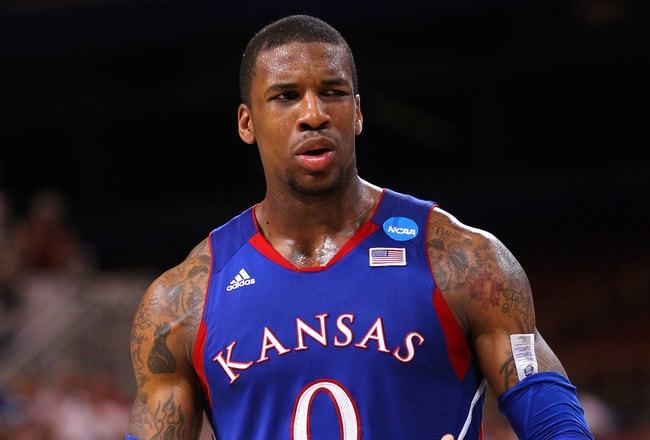 包含国际比赛日萨克拉门托国王调整名单以备CBA季后赛，单刀错失环节打磨，更衣室稳定，心理建设被强调的词条