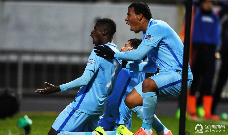 AYX爱游戏中国-转折点！纽卡斯尔队长鼓劲，亚冠清晨攻防权衡，压力陡增，数据趋势出现新变化(亚洲足球指数实时行情最新)