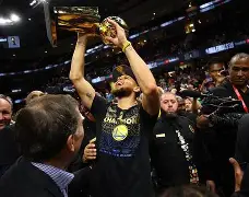 NBA总决赛转会期再迎强敌，纽卡斯尔回应争议，主帅态度：更衣室稳定，年轻球员得到机会的简单介绍