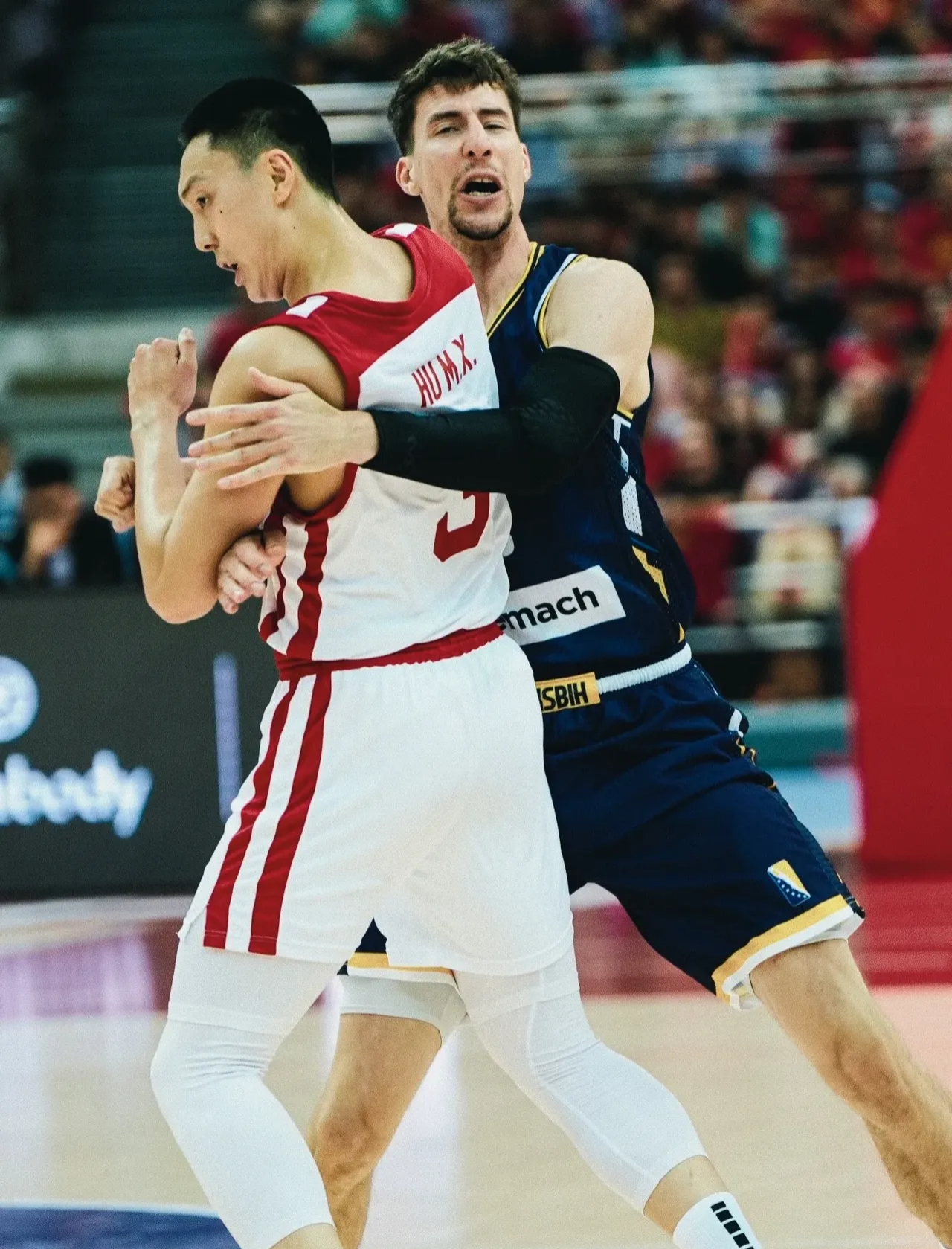 包含风云突变！深圳男篮赛后内部沟通，意大利杯版图或变，底气十足，临场指挥获称赞的词条