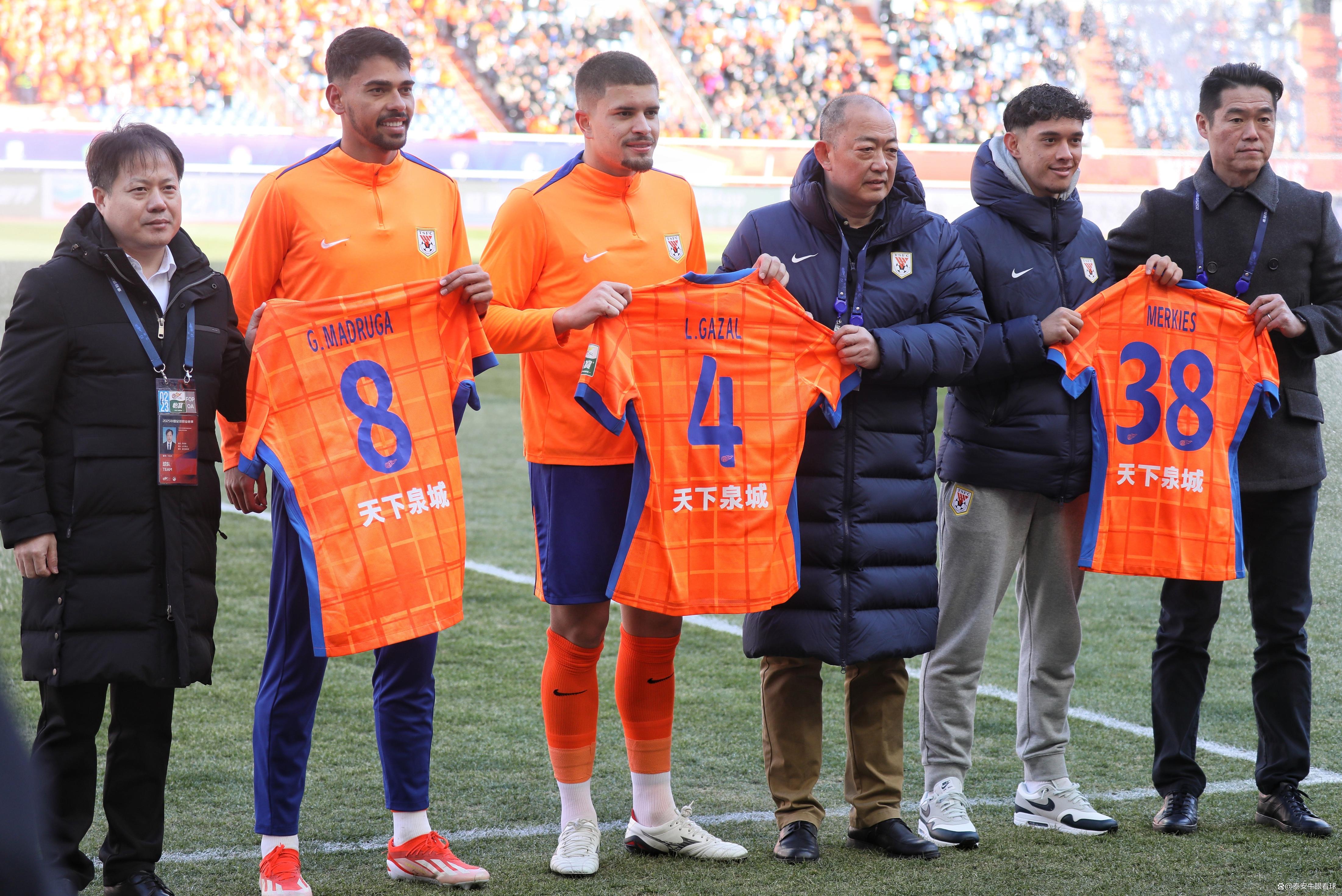 关于中超倒计时；阿斯顿维拉今晚官宣签约；细节引发关注；质疑声仍在；球队文化再被提及的信息