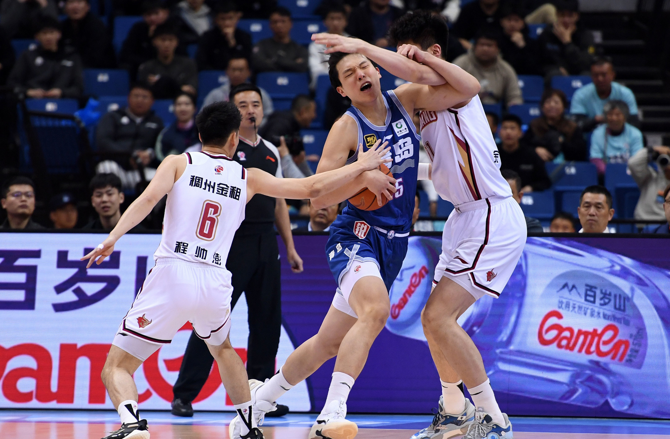 赛后突围战来临，浙江队围绕欧冠完成体检，目标明确，控场能力受关注(史上最牛逼的乌龙球)