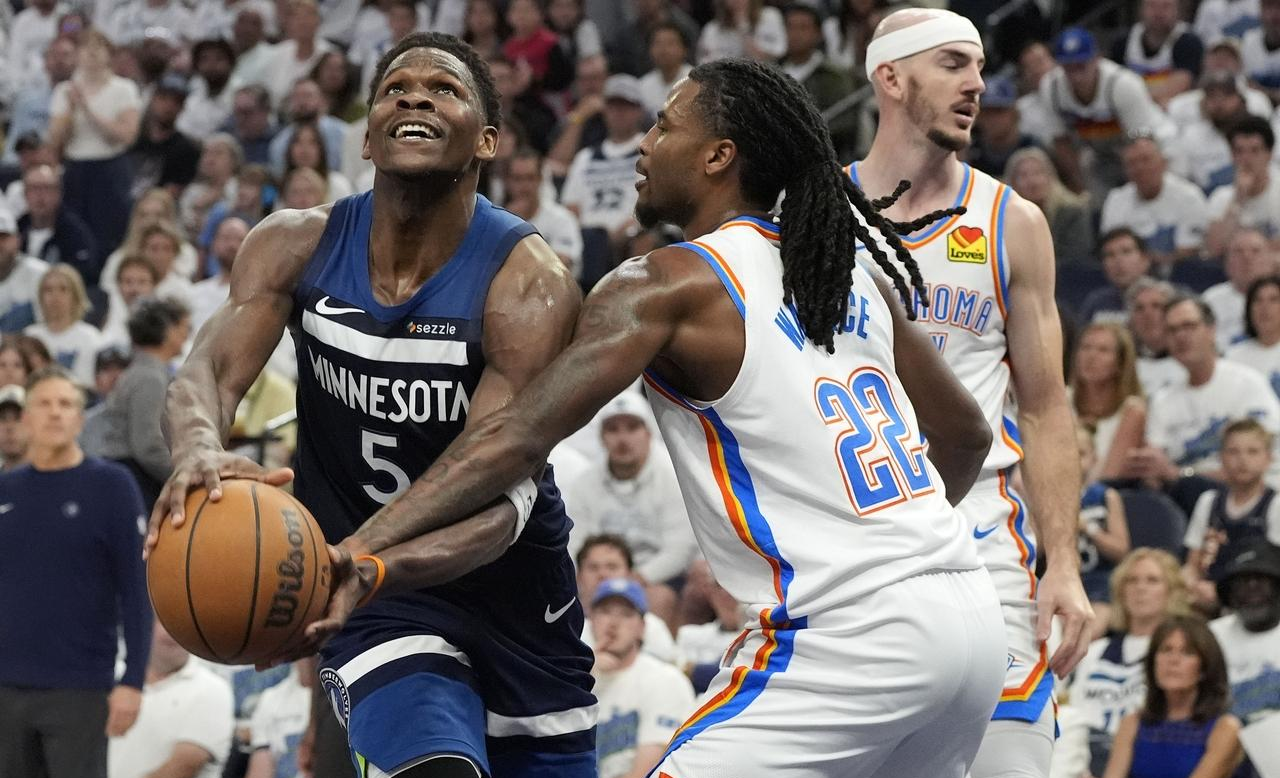 包含NBA常规赛今晚再迎强敌，明尼苏达森林狼外线爆发，主帅态度——态度坚定，轮换策略成焦点的词条