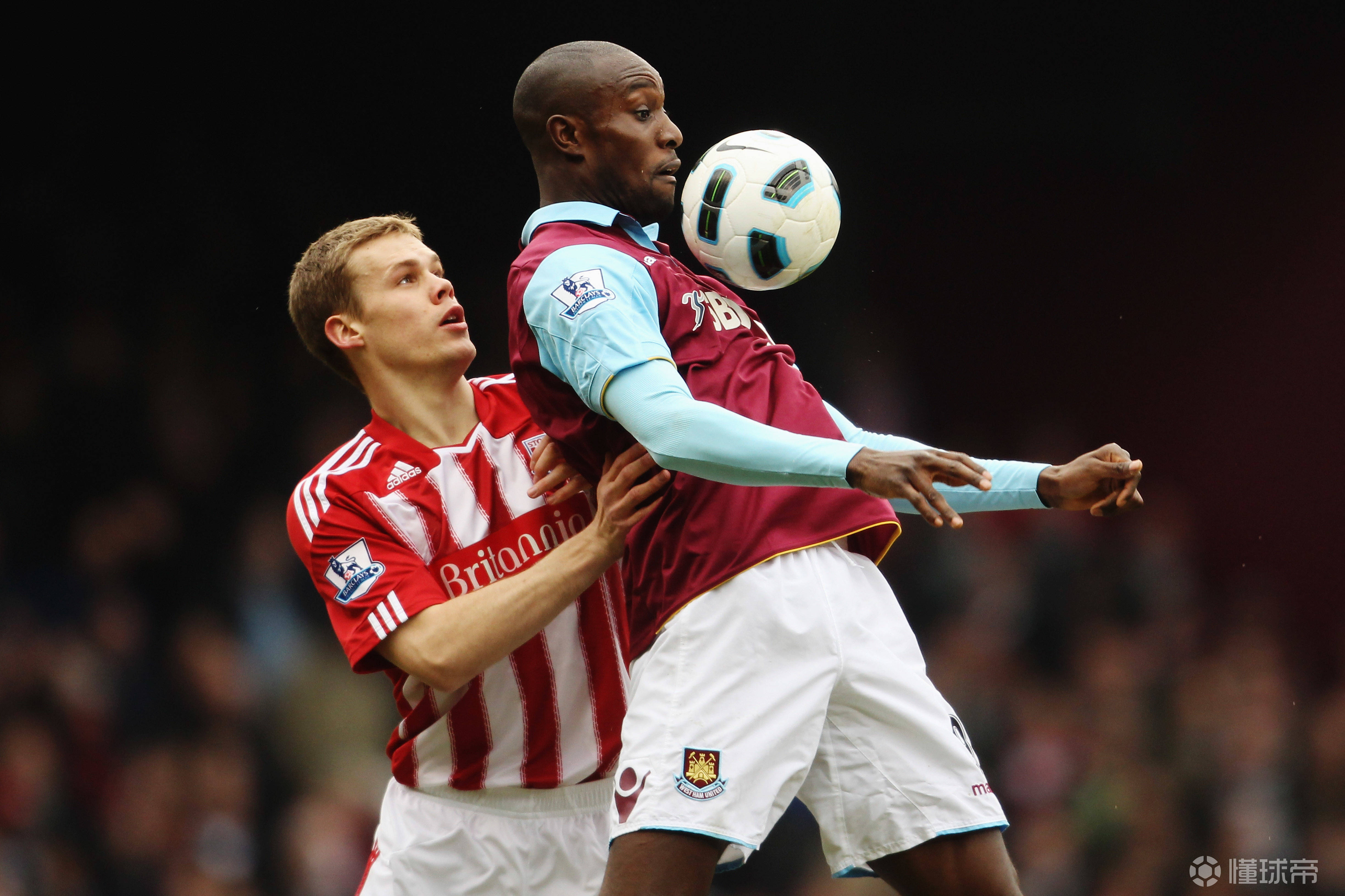 爱游戏入口-西汉姆今夜战术微调，志在欧篮联名次提升，目标明确，临场指挥获称赞的简单介绍