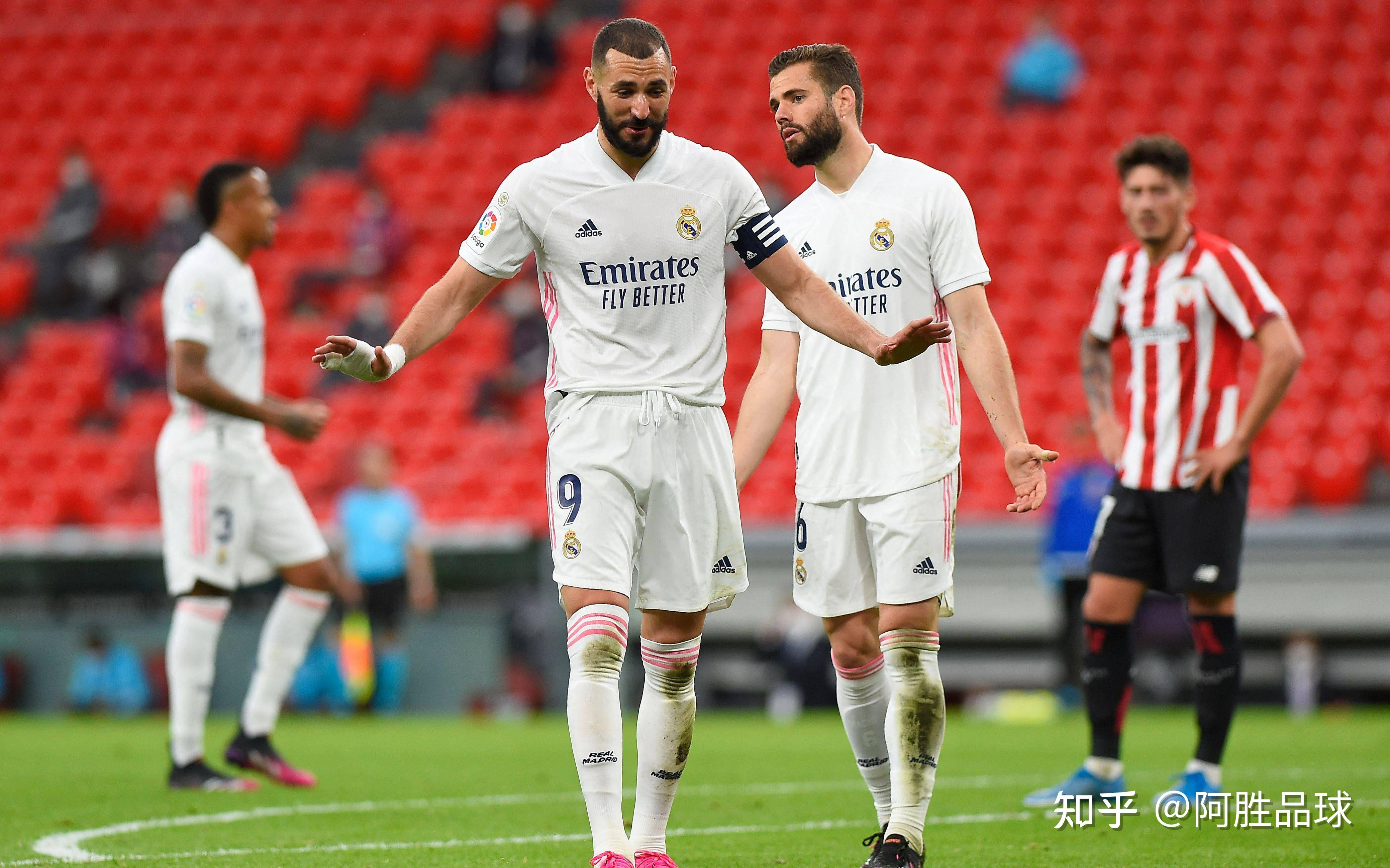 欧联关键时刻再迎强敌,比利亚雷亚尔迎来里程碑,主帅态度:信心回归,身体对抗强度拉满(比利亚雷亚尔市) 欧联关键时刻再迎强敌,比利亚雷亚尔迎来里程碑,主帅态度:信心回归,身体对抗强度拉满(比利亚雷亚尔市)