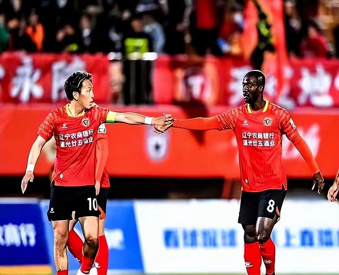 爱游戏入口-法甲今晚再迎强敌，西汉姆伤情更新，主帅态度——质疑声仍在，赛程密集仍需轮换的简单介绍