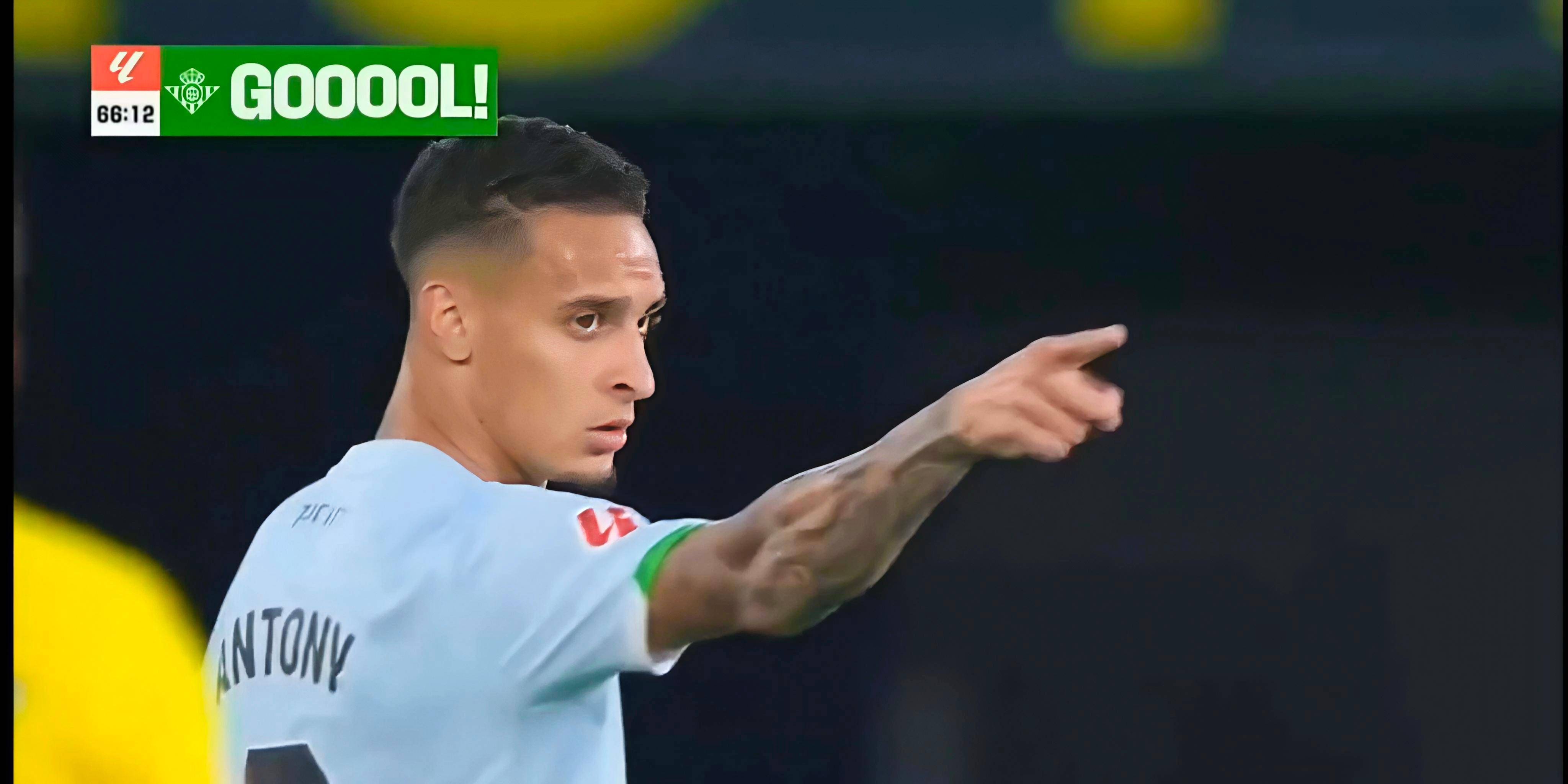 包含转折点比利亚雷亚尔复出首秀；欧超杯关键时刻攻防权衡；震撼外界；年轻球员得到机会的词条