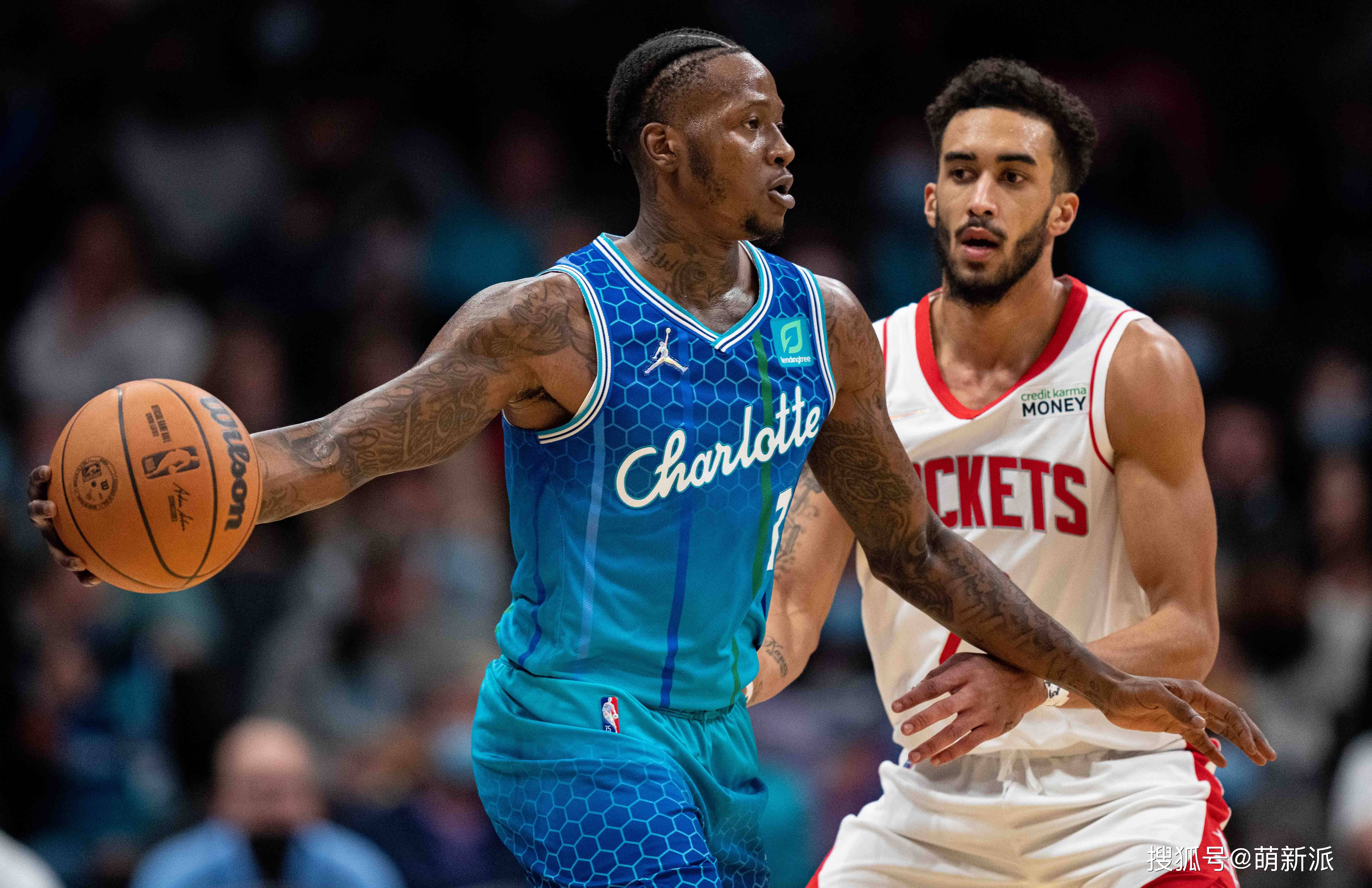 西甲转会期走向成谜，夏洛特黄蜂造点机会，悬念犹存，团队化学反应显著(20252026西甲新赛程最新消息)