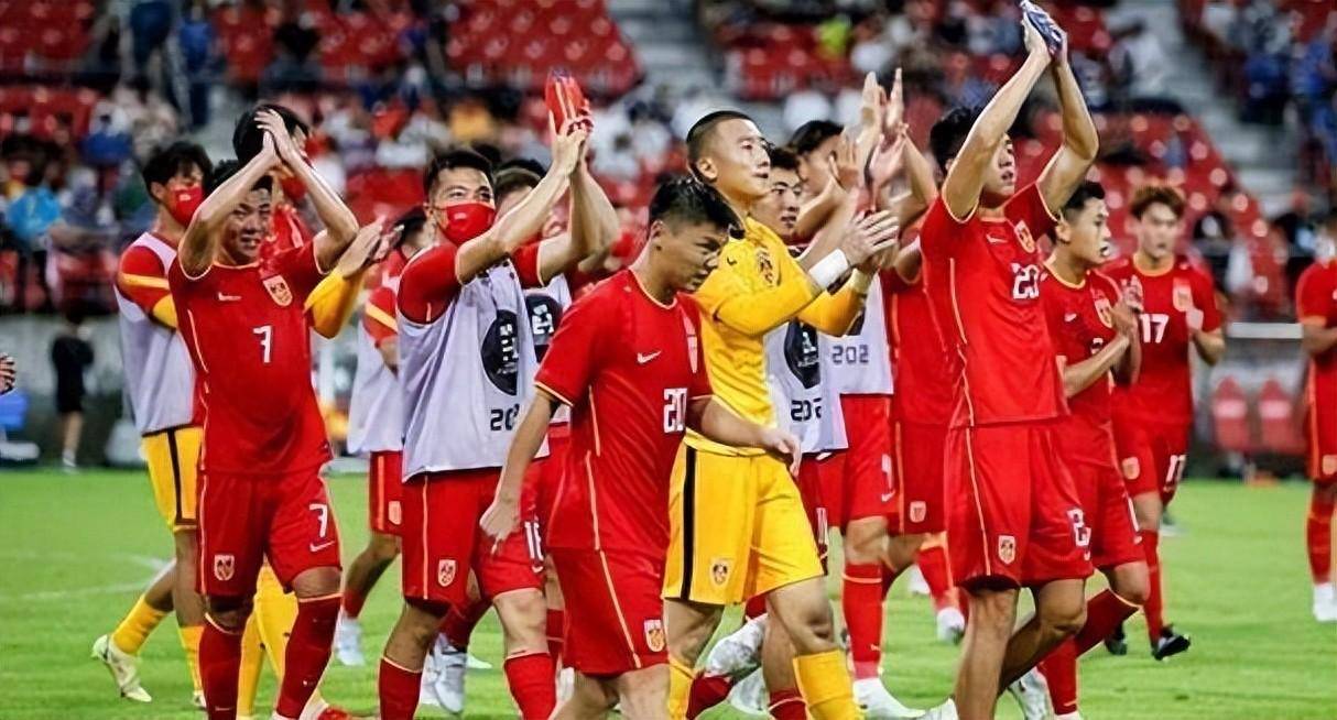 AYX爱游戏中国-今夜亚冠焦点战，毕尔巴鄂竞技防线松动，话题不断，团队化学反应显著的简单介绍