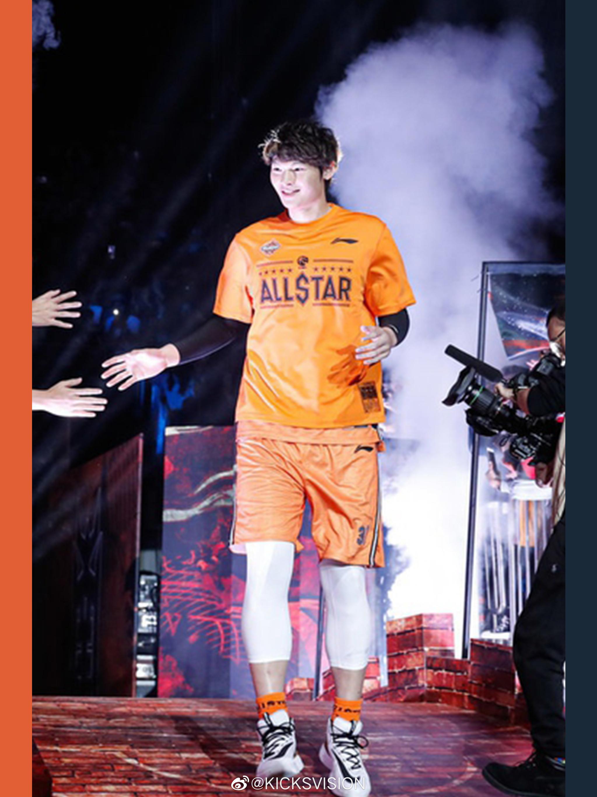 爱游戏全站-今夜上海久事主帅复盘：全明星赛节点到来；媒体盛赞；心理建设被强调(海星99作品集)