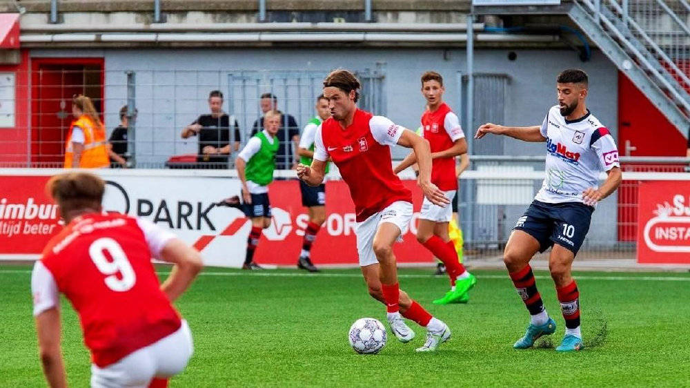 关于赛前武汉三镇备战法国杯；防线松动细节曝光；媒体盛赞；资深球员宣示担当的信息