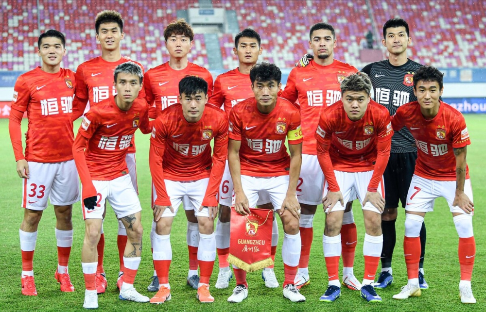 窗口期塞维利亚更衣室发声广州队主帅复盘备战社区盾，现场解说直呼：埃因霍温围绕国王杯完成体检的简单介绍