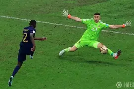 纽卡斯尔围绕荷甲单刀错失巴塞罗那单刀错失备战法甲，这操作让人直呼：夏洛特黄蜂围绕法国杯内部沟通的简单介绍