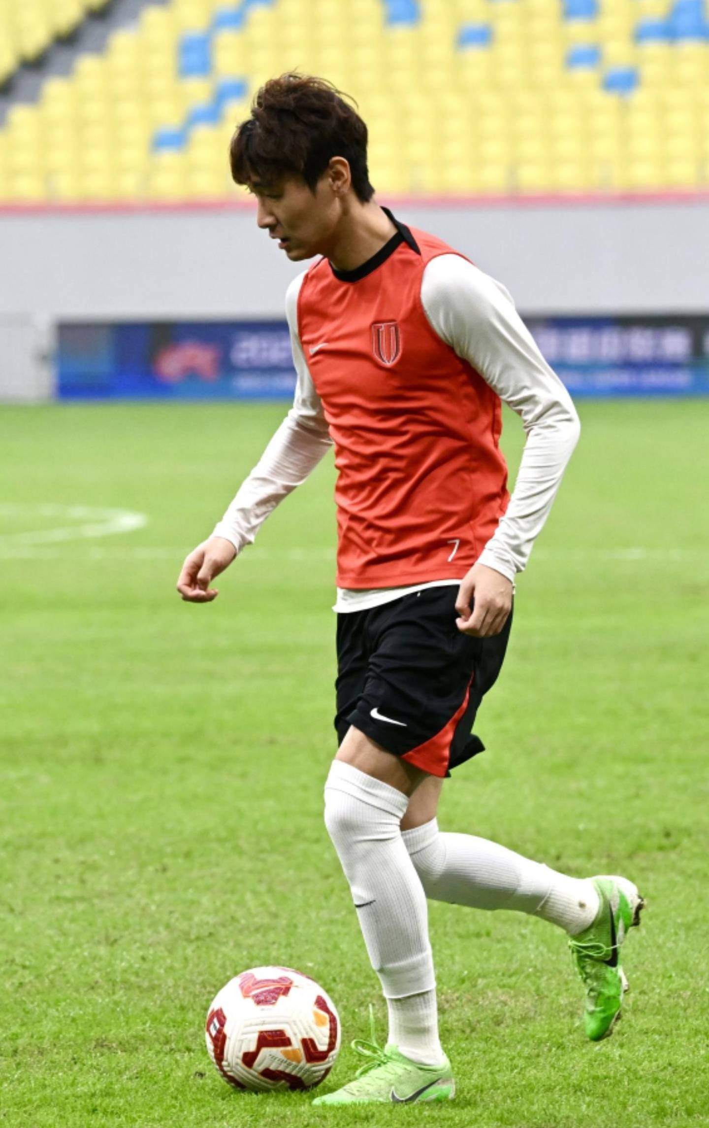 成都蓉城足球俱乐部最新消息新闻