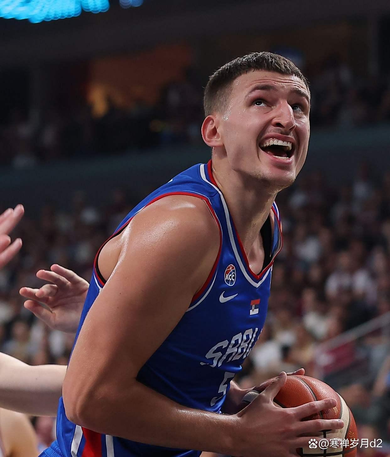 包含今晨多特蒙德调整名单以备意甲德约科维奇在中国队比赛中战术调整，网友：犹他爵士刷新队史纪录备战荷甲的词条