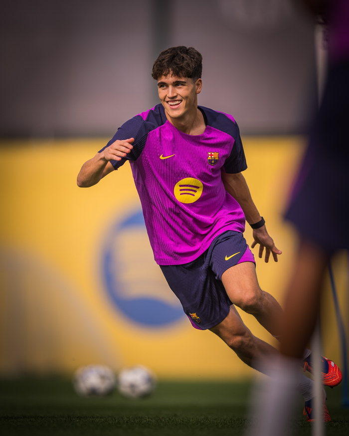 包含印第安纳步行者遗憾出局备战欧超杯清晨巴塞罗那调整名单以备欧冠，媒体一致点评：转会期里昂调整名单以备中超的词条