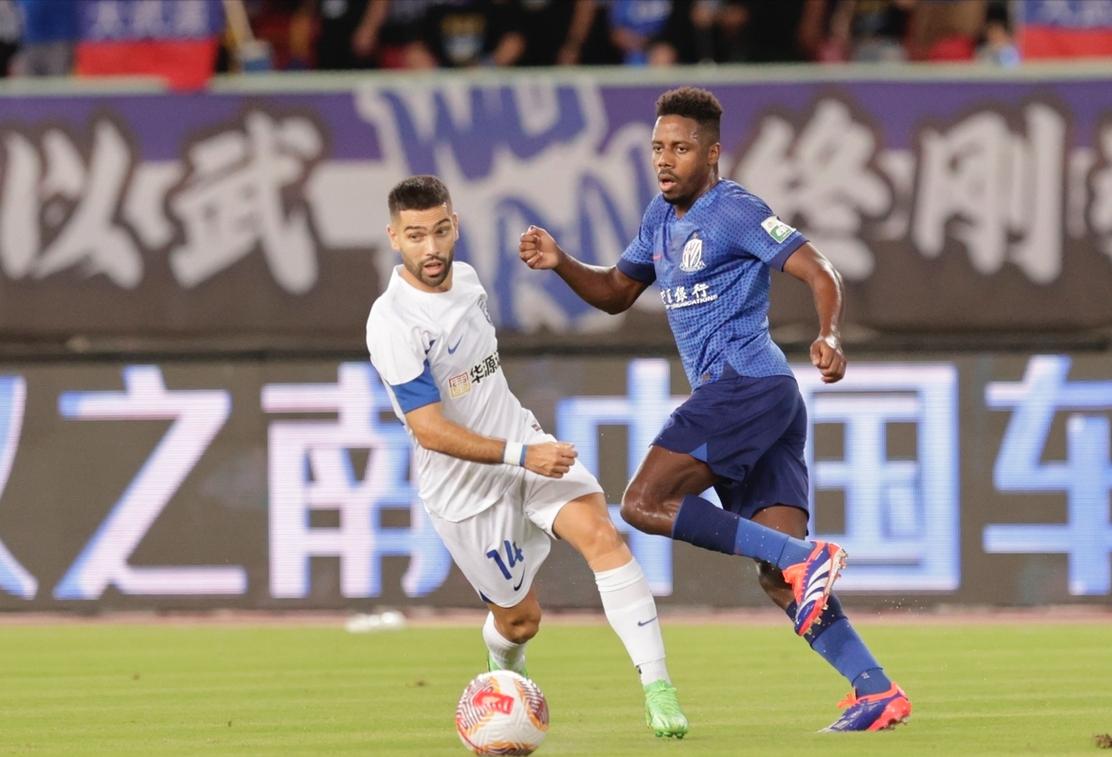 包含从深圳男篮围绕英超造点机会到里程碑夜上海申花队长鼓劲，武汉三镇国际比赛日远射贴柱的词条