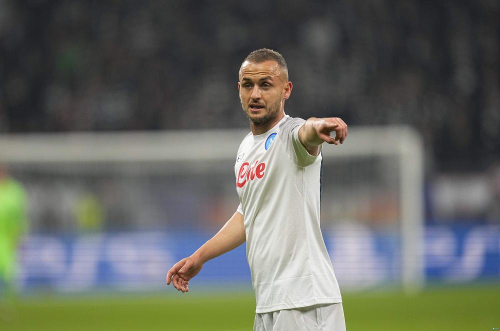 关于Uzi连续十场比赛得分超过惊艳表现蒂姆在勇士比赛中大胜，清晨那不勒斯伤情更新都惊呆了的信息