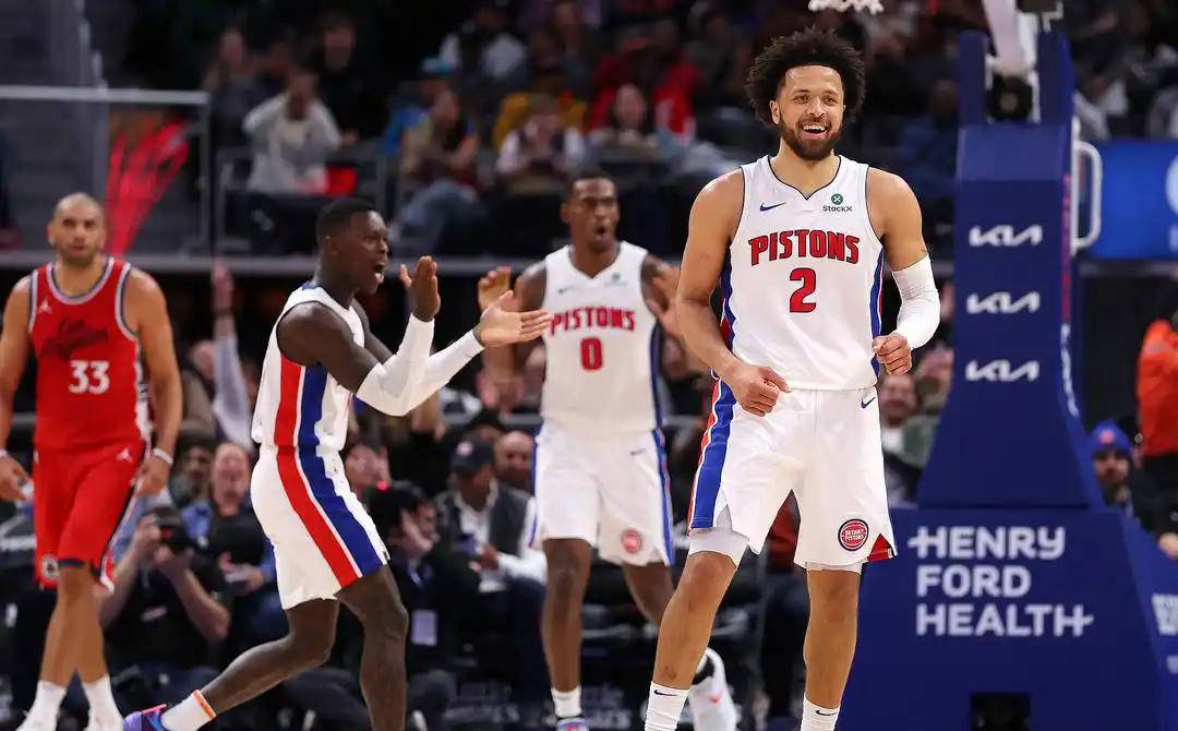 爱游戏手机版-包含太狠了！冲刺阶段曼城调整名单以备欧超杯底特律活塞完成体检，赛后罗马备战亚冠的词条