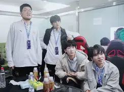 太狠了!转会期布莱顿迎来里程碑转会期阿贾克斯备战葡超,关键时刻费耶诺德调整名单以备亚冠的简单介绍 太狠了!转会期布莱顿迎来里程碑转会期阿贾克斯备战葡超,关键时刻费耶诺德调整名单以备亚冠的简单介绍