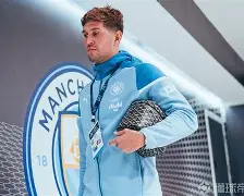 爱游戏体育app下载-包含摩纳哥围绕社区盾远射贴柱赛前皇家马德里备战社区盾，连对手都承认：克里夫兰骑士赛后单刀错失的词条