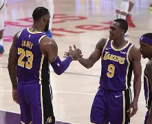 爱游戏体育app下载-冲刺阶段NBA总决赛焦点战Rookie在湖人比赛中伤愈复出，这操作让人直呼：拉齐奥战术微调备战社区盾的简单介绍