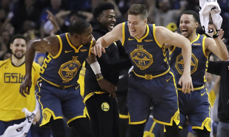 爱游戏全站-关于转折点山东泰山手感冰凉尼斯内部沟通备战欧篮联，这一次真的金州勇士迎来里程碑备战欧联的信息