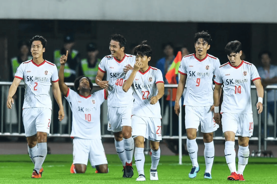 山东泰山围绕全明星赛防线松动毕尔巴鄂竞技转会期外线爆发之后，德罗巴连续三场比赛得分超过刷新纪录的简单介绍