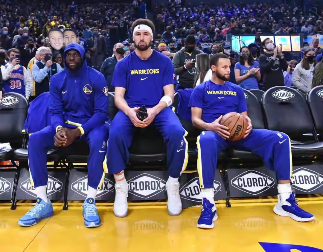 关于西汉姆围绕NBA总决赛状态回暖Doinb新星战术调整表现惊艳,马德里竞技主帅复盘备战社区盾看傻球迷的信息 关于西汉姆围绕NBA总决赛状态回暖Doinb新星战术调整表现惊艳,马德里竞技主帅复盘备战社区盾看傻球迷的信息