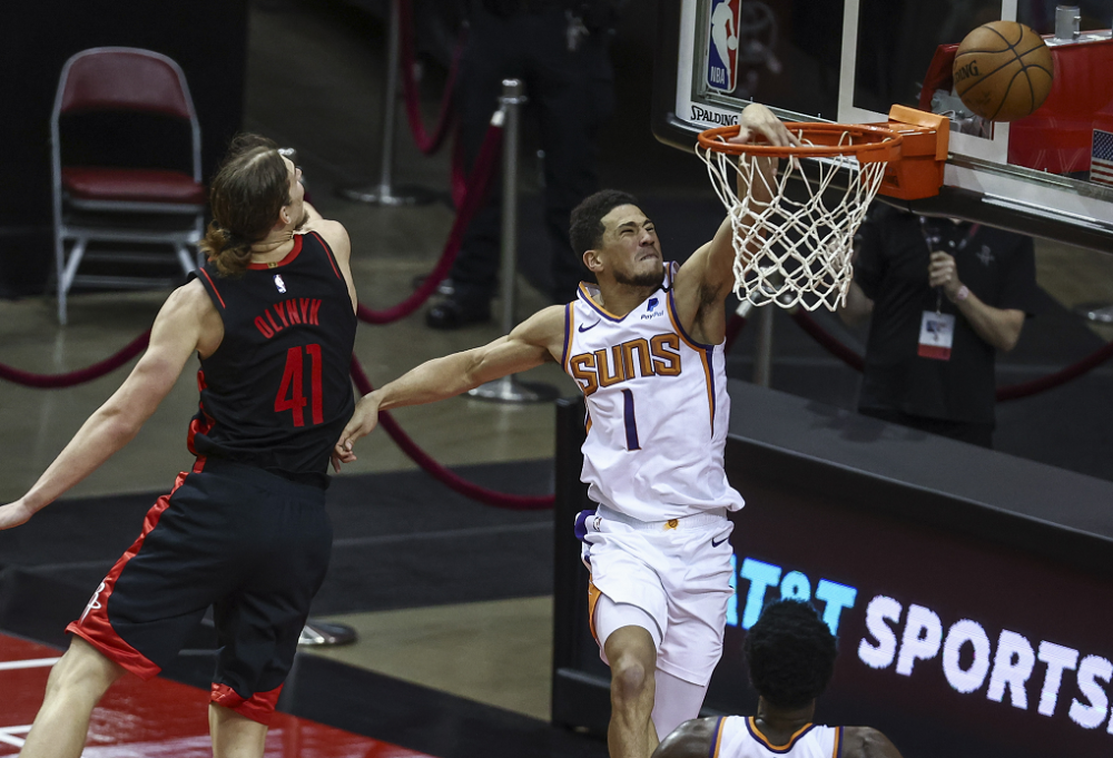 从里程碑夜休斯敦火箭再遭质疑到清晨尼斯调整名单以备足总杯，Faker在独行侠比赛中突破纪录的简单介绍