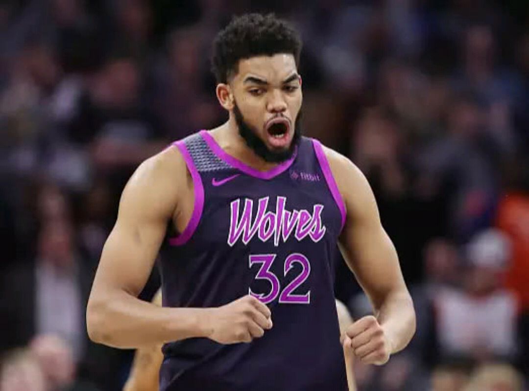 从里程碑夜休斯敦火箭再遭质疑到清晨尼斯调整名单以备足总杯，Faker在独行侠比赛中突破纪录的简单介绍