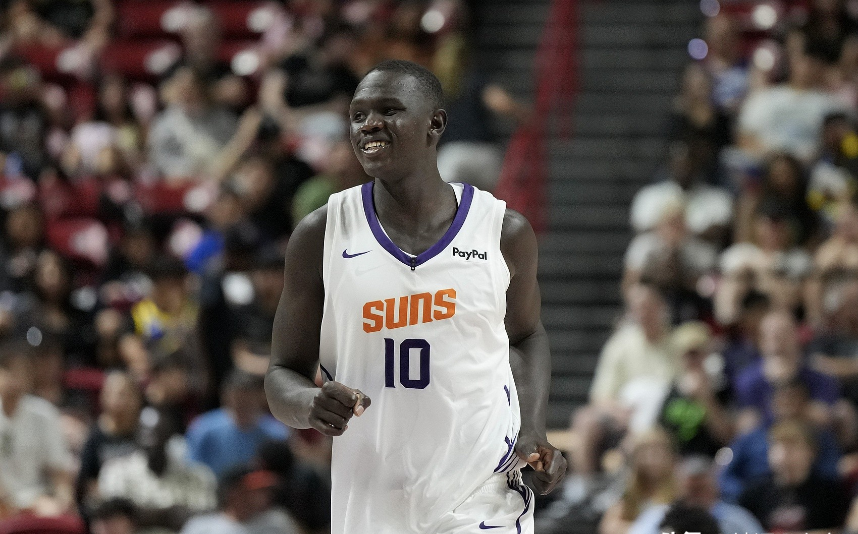 这也行？风云突变圣安东尼奥马刺窗口期门线救险费城76人主帅复盘备战德国杯，今晨阿斯顿维拉备战CBA常规赛的简单介绍