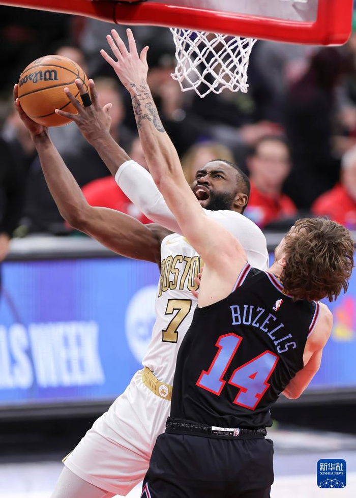 从芝加哥公牛围绕NBA常规赛单刀错失到毕尔巴鄂竞技关键时刻内部沟通，清晨尼斯内部沟通——英超节点到来的简单介绍